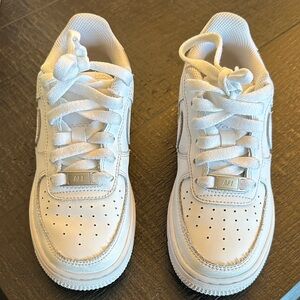 Air Force 1s 1Y